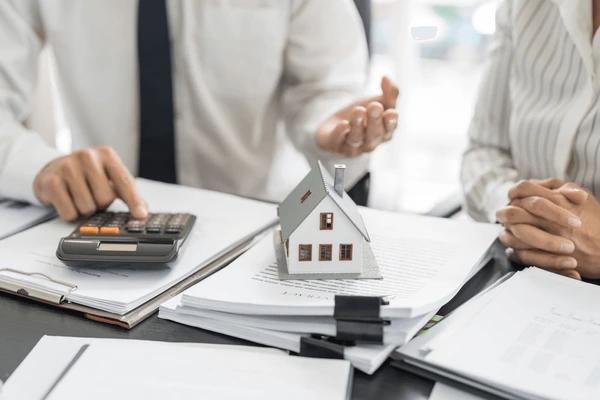 Dein Dienstleister - Immobilien- & Hausverwaltung